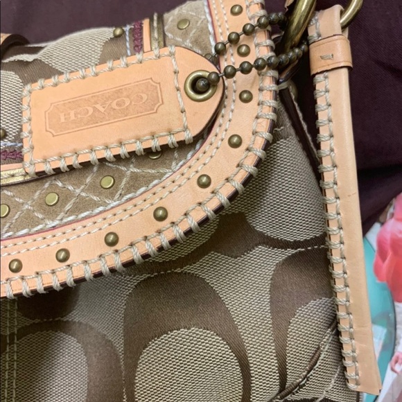 Coach Satchel - Picture 10 of 10